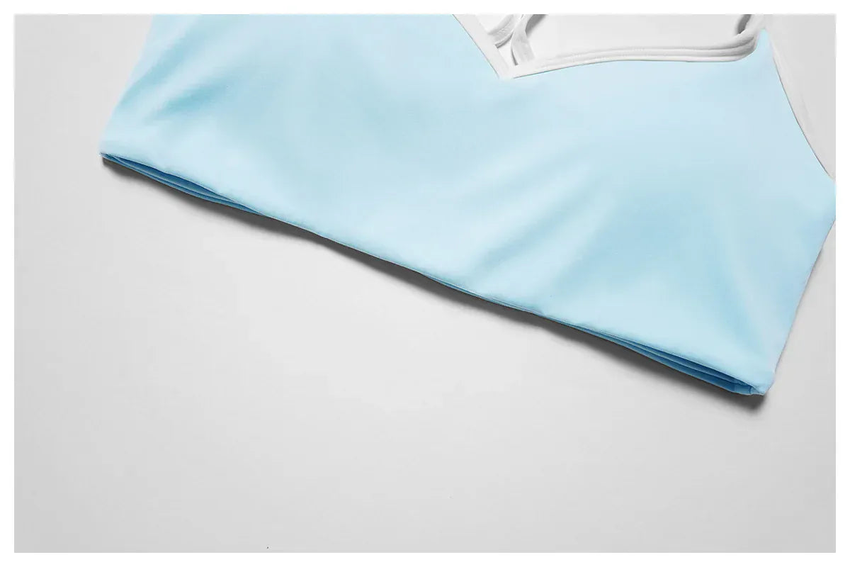 Ensemble Yoga Femme | Zen Look Shorty : shorty taille haute croisée.