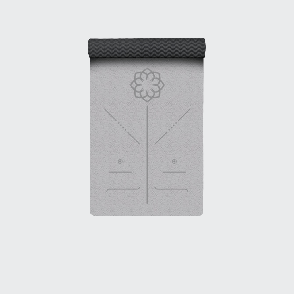 Tapis de yoga gris à mandala et repères d'alignement, dessous noir